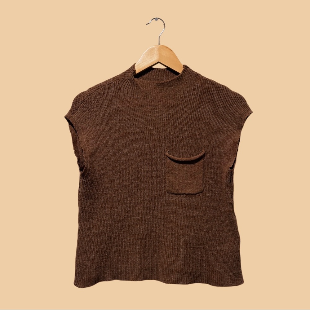 Source Unknown Chocolate Brown Sleeveless Knit Top with Pocket